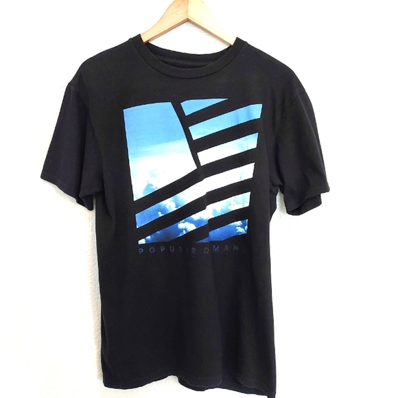 🔴3/$20 Popular Demand Black w/Blue Clouds Print T-Shirt Size Medium - Picture 1 of 5